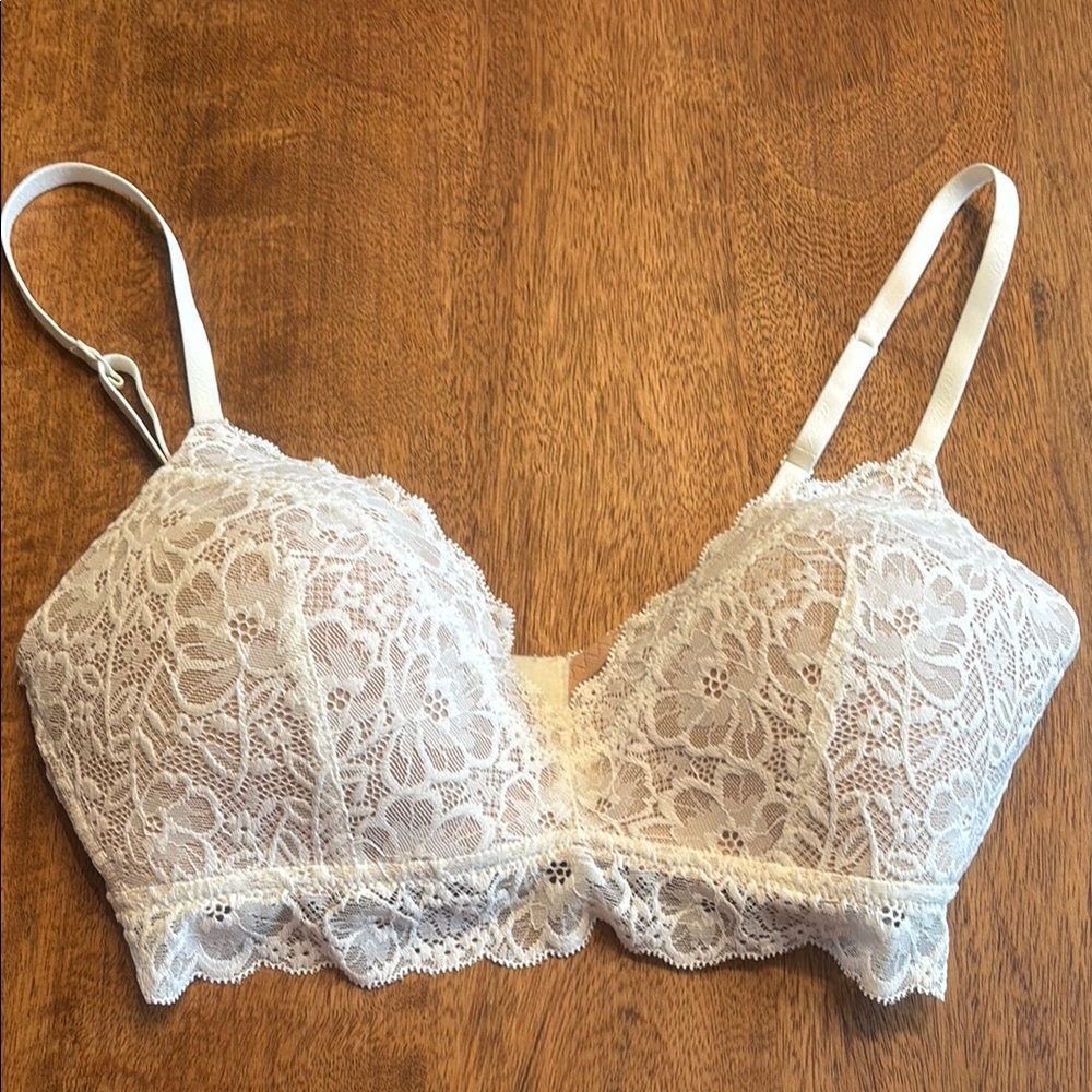 Aerie Lace Bralette in Cream
